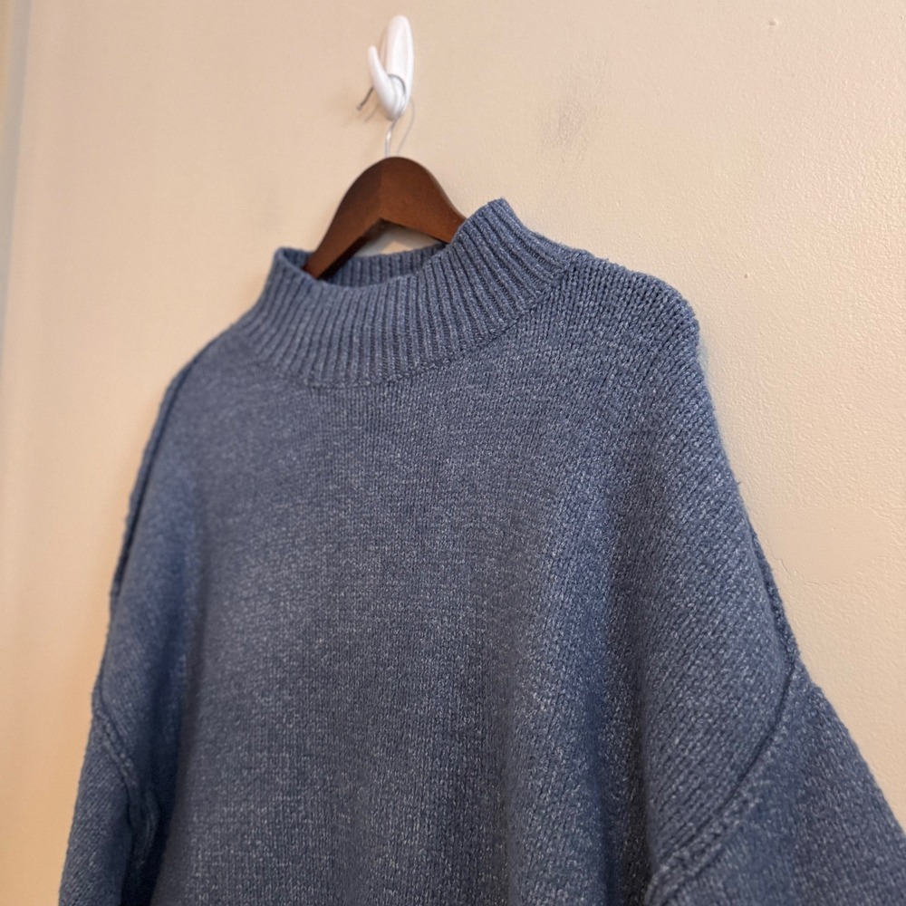 Women's Sz L Blue Mock Neck Oversized Sweater Fall Winter Capsule Staples - Picture 2 of 5